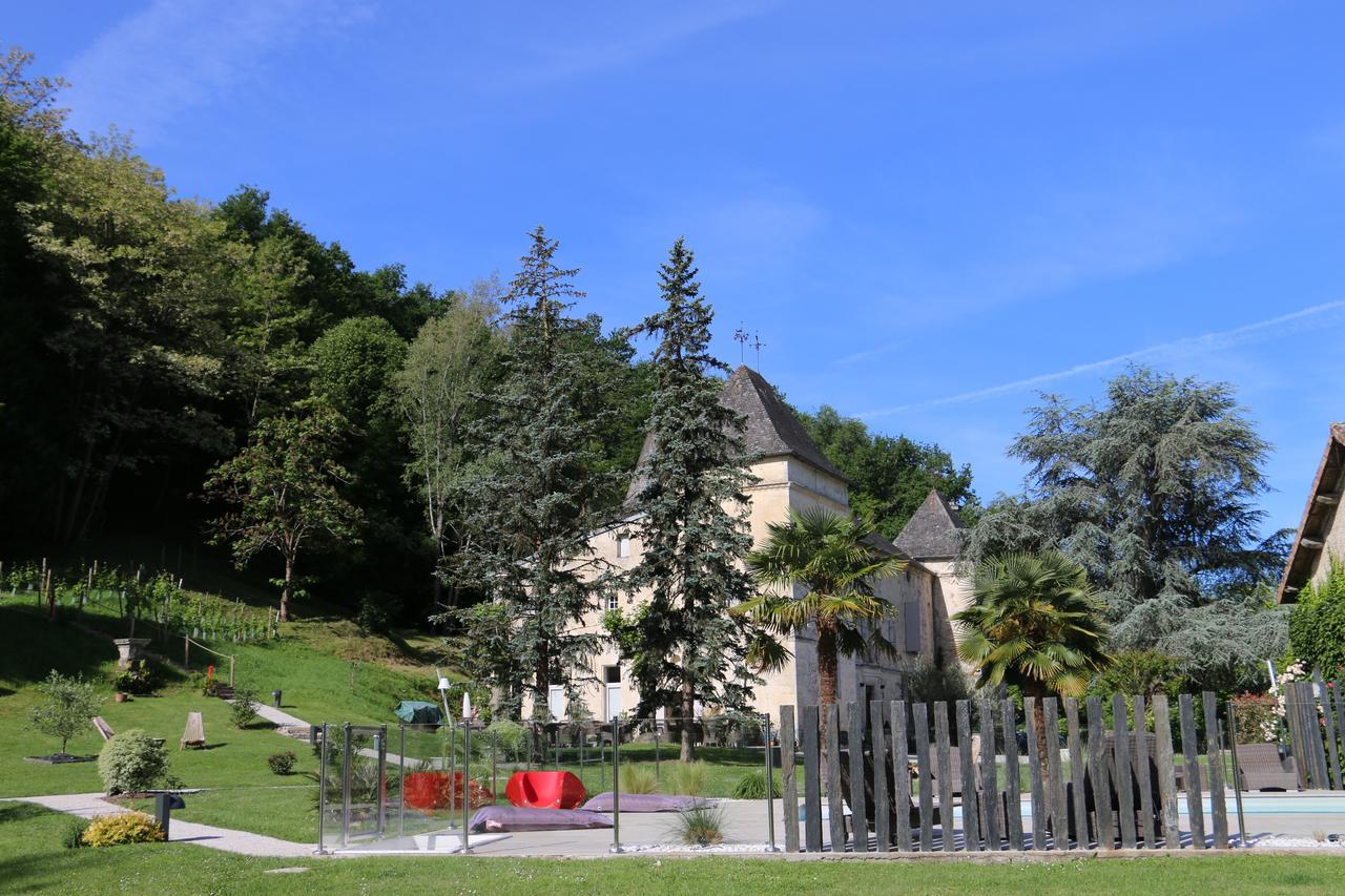 Chateau De Courtebotte Saint-Jean-de-Blaignac Exterior photo